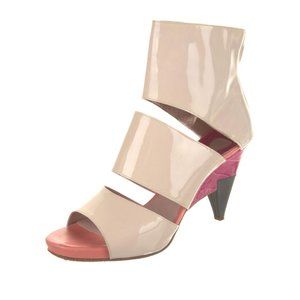 Chloé Patent Leather Pumps